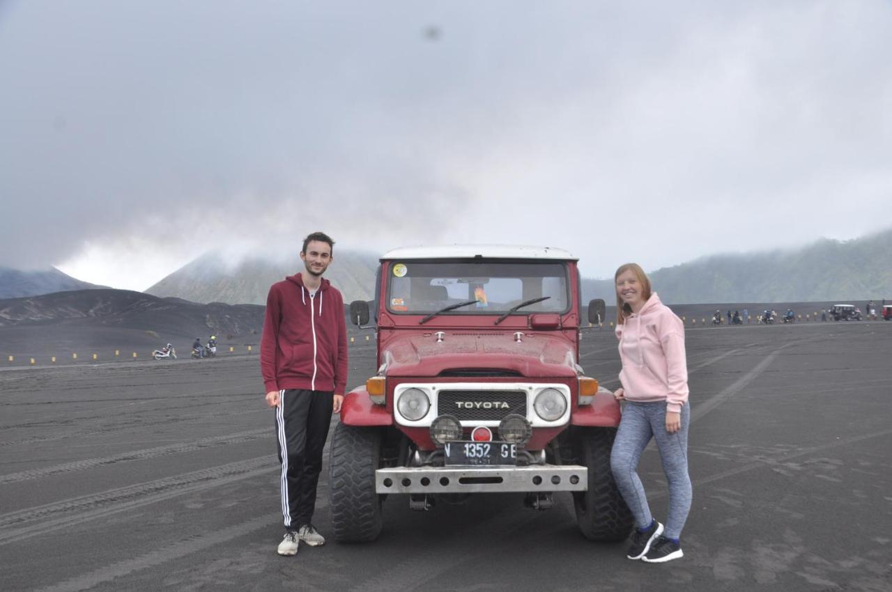 Inni Homestay Malang Kültér fotó